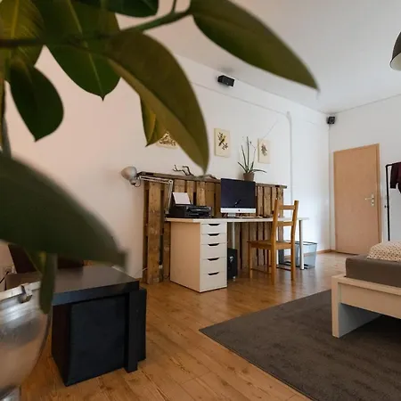 Apartment 230 M2 Loft Mit Eigenem Wintergarten Mit Tischtennis & Dart, Kostenloser Parkplatz Erfurt
