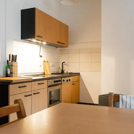 230 M2 Loft Mit Eigenem Wintergarten Mit Tischtennis & Dart, Kostenloser Parkplatz *